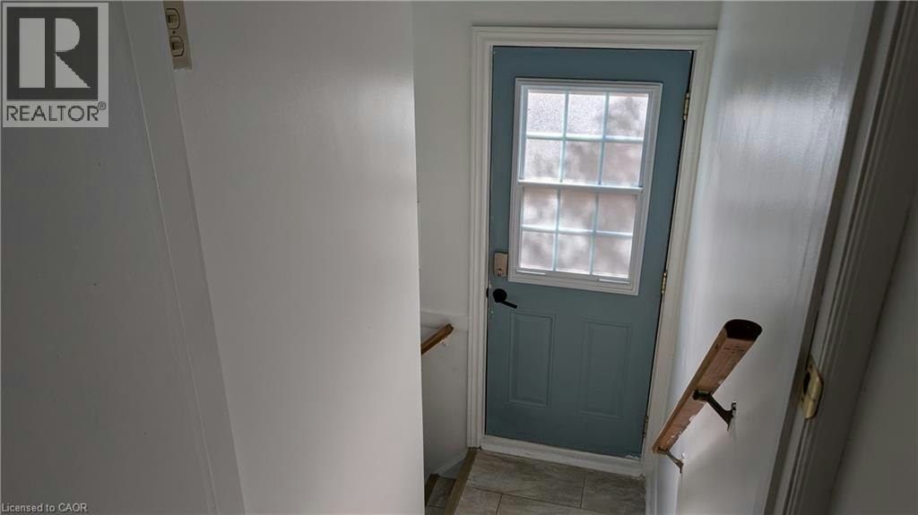 Lower-54 Winchester Boulevard, Hamilton, ON, L8T 2M8 - 3