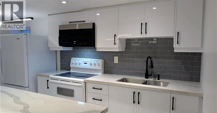 Lower-54 Winchester Boulevard, Hamilton, ON, L8T 2M8 - 11