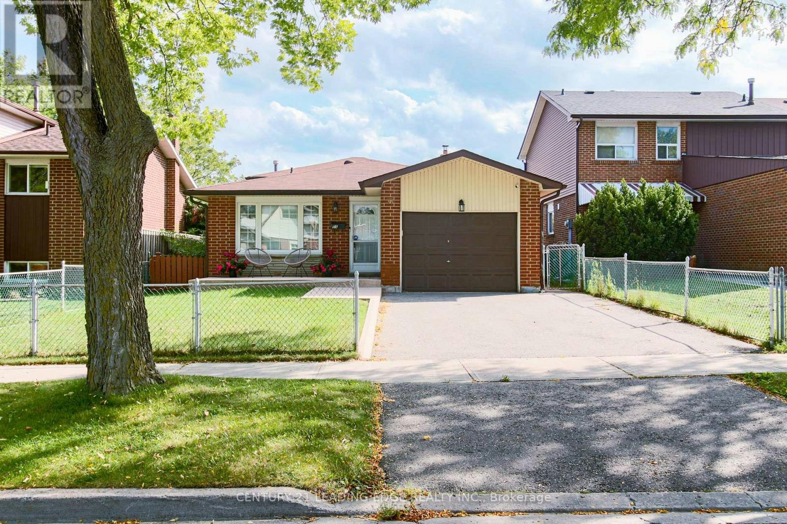 55 Mammoth Hall Trail, Toronto, ON, M1B 1P5