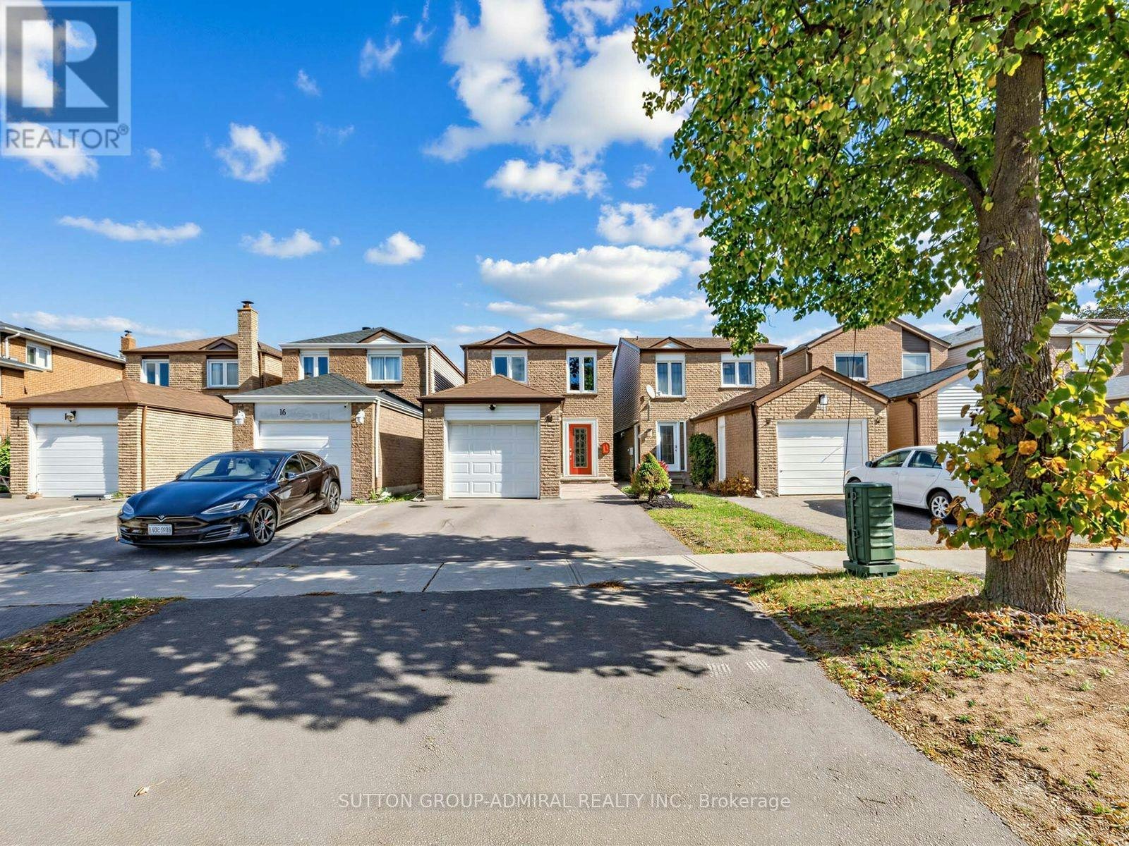 18 Riviera Drive, Vaughan, ON, L4K 2J1