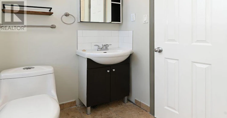 355 Bronson Avenue, Ottawa, ON, K1R 6J4 - 12