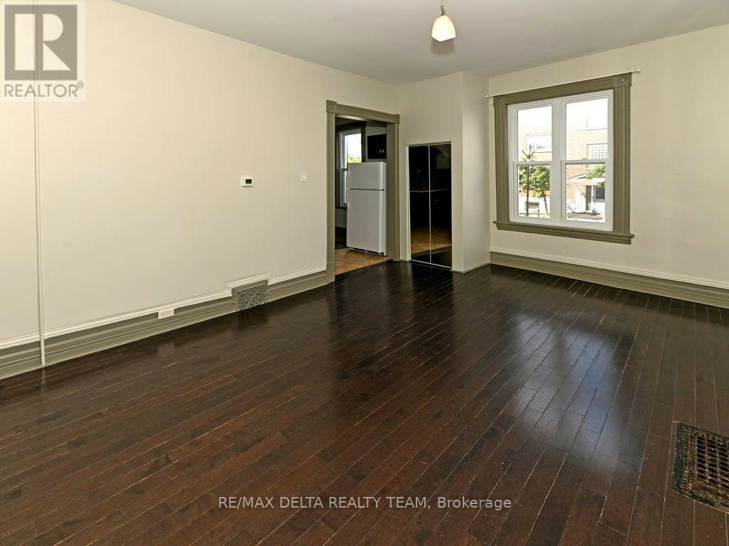 355 Bronson Avenue, Ottawa, ON, K1R 6J4 - 7