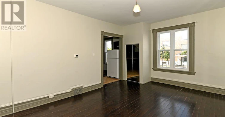 355 Bronson Avenue, Ottawa, ON, K1R 6J4 - 7