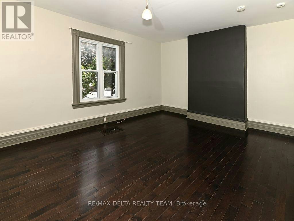 355 Bronson Avenue, Ottawa, ON, K1R 6J4 - 5
