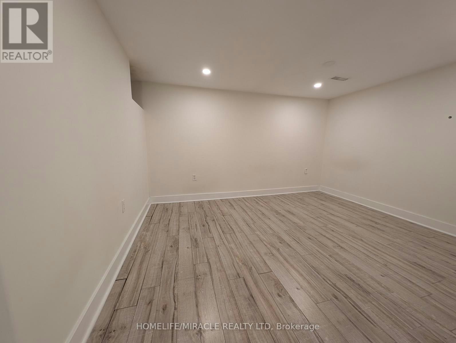 BSMT-33 Trammell Lane, Brampton, ON, L6Y 4J3 - 4