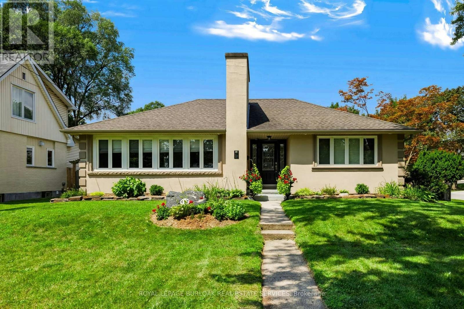 497 Townsend Avenue, Burlington, ON, L7T 2B2