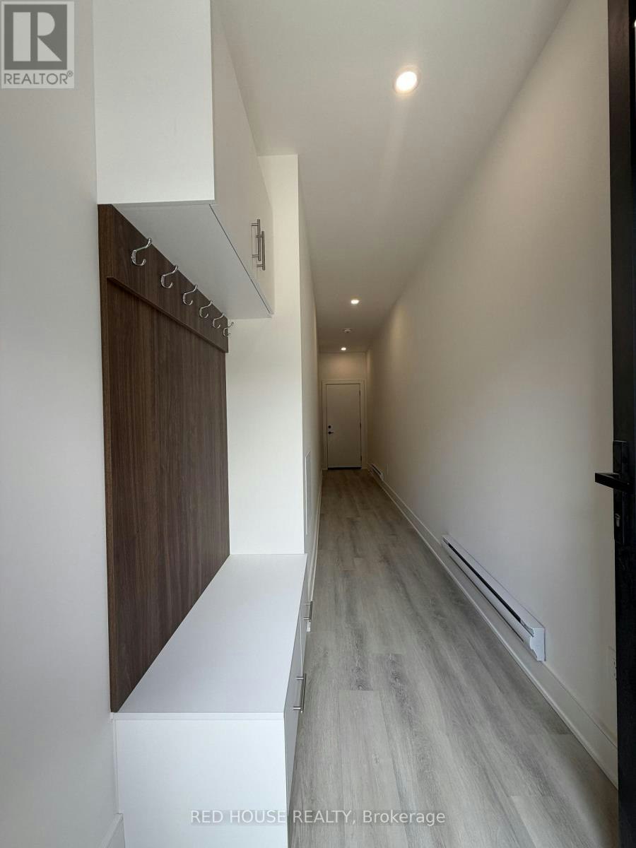 49 Everett Common, St. Catharines, ON, L2P 0H1 - 2