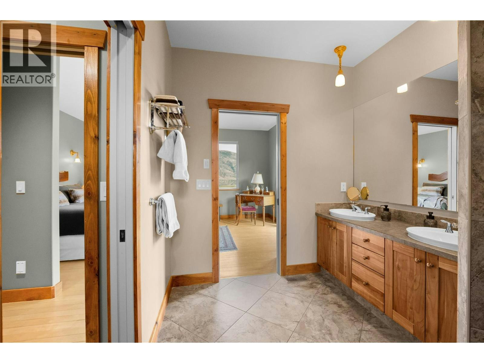 594 Wilson Mountain Road, Oliver, BC, V0H 1T5 - 24