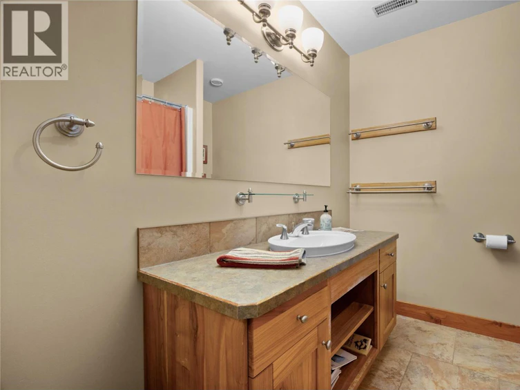 594 Wilson Mountain Road, Oliver, BC, V0H 1T5 - 40