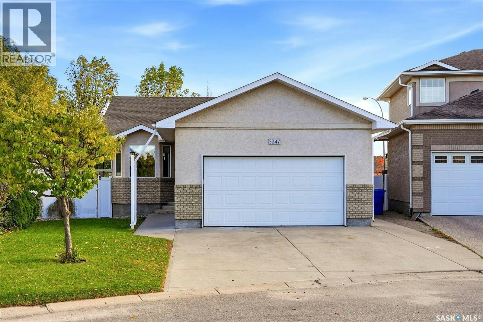 3247 Windsor Park Place, Regina, SK, S4V 3B2