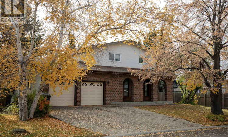 10802 Meighen Crescent