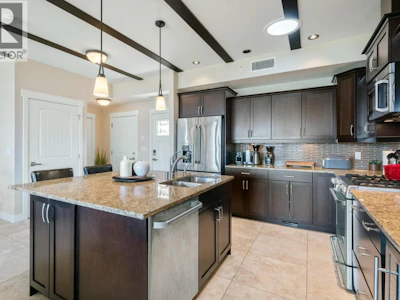 6-2000 Valleyview Drive - 5