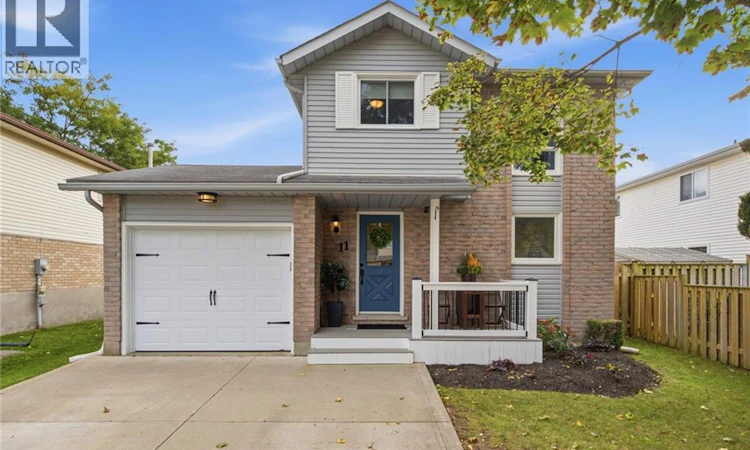 11 Sandalwood Drive
