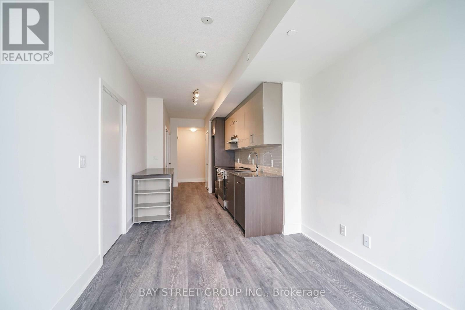 2016-188 Fairview Mall Drive, Toronto, ON, M2J 0H7 - 14
