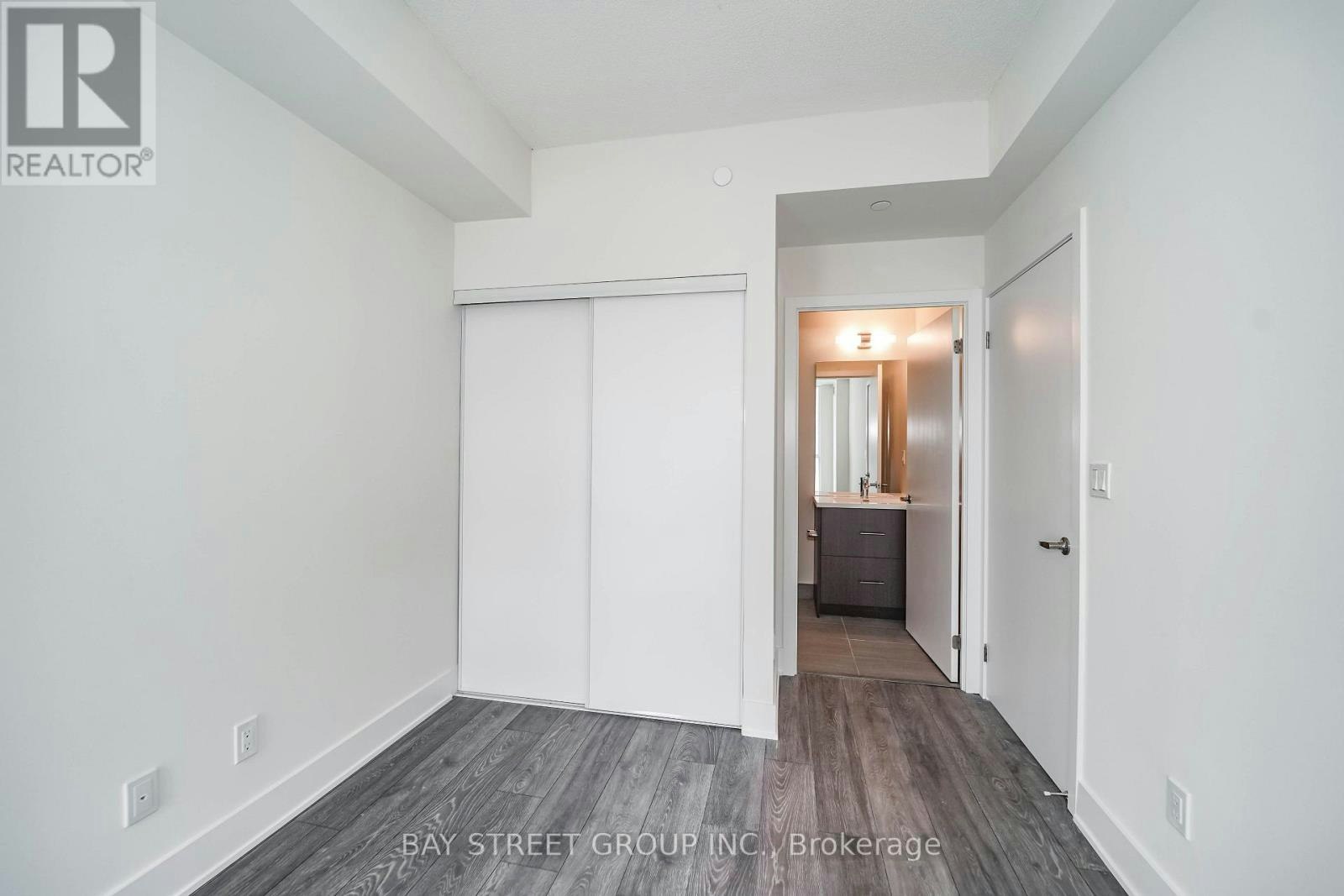 2016-188 Fairview Mall Drive, Toronto, ON, M2J 0H7 - 16