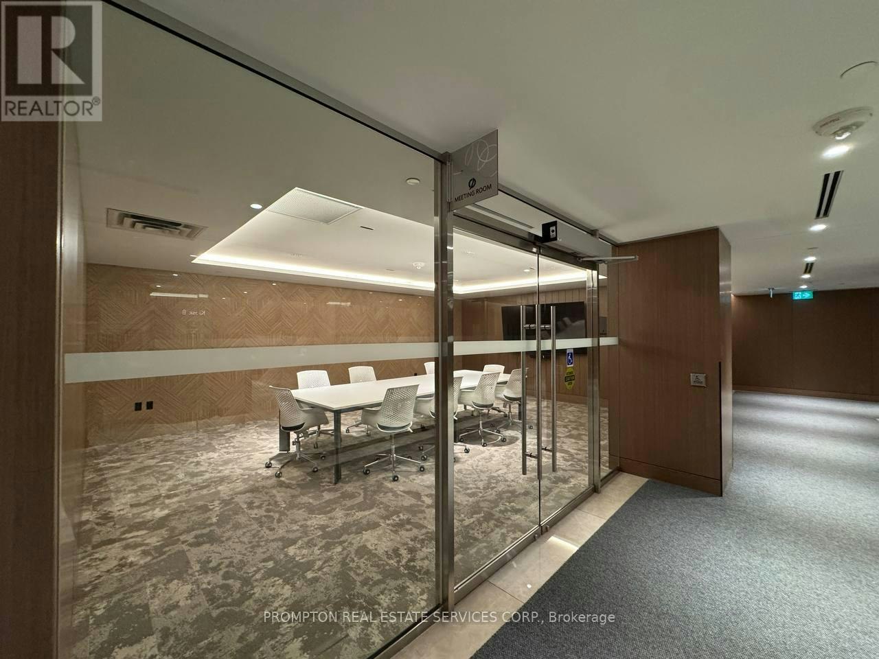 4703-1 Concord Cityplace Way, Toronto, ON, M5V 0X3 - 11