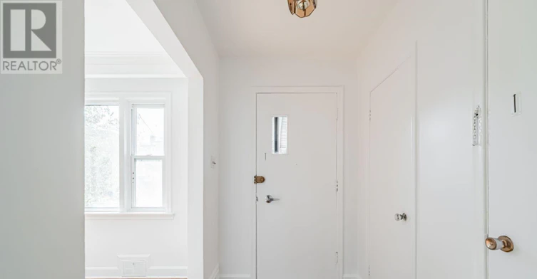 MAIN-14 Alexis Boulevard, Toronto, ON, M3H 2P3 - 4