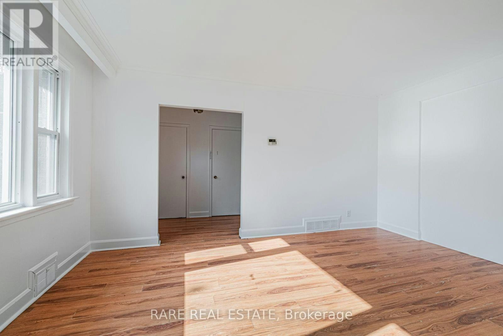 MAIN-14 Alexis Boulevard, Toronto, ON, M3H 2P3 - 7