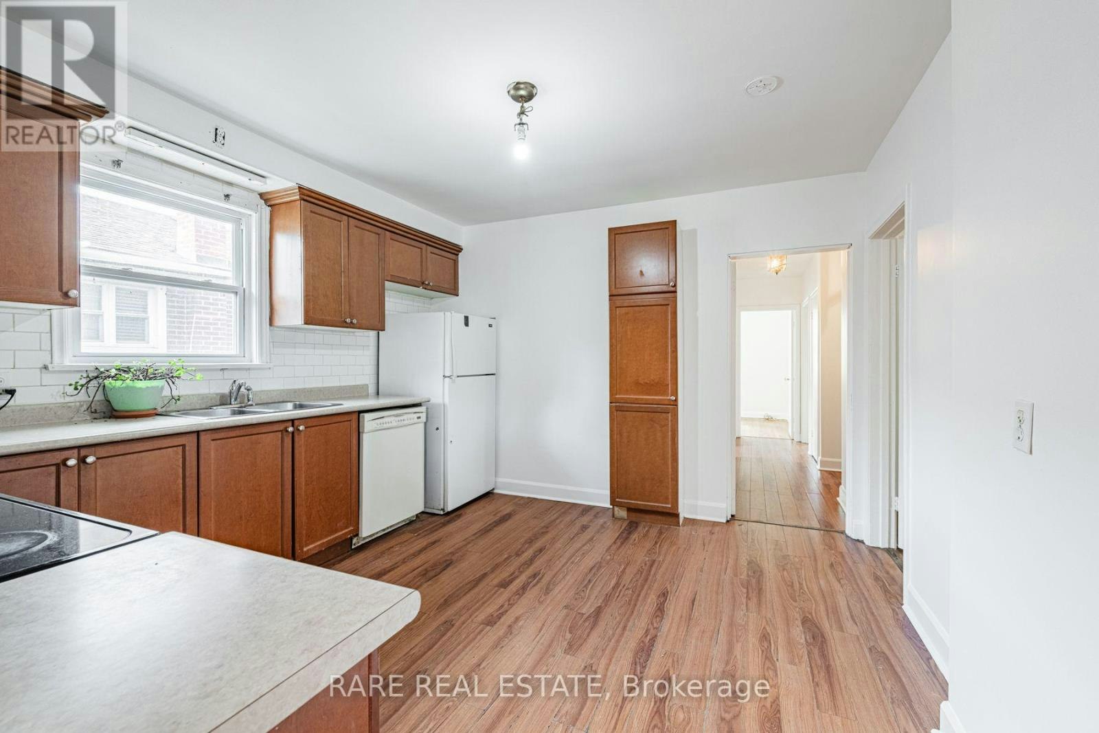 MAIN-14 Alexis Boulevard, Toronto, ON, M3H 2P3 - 10