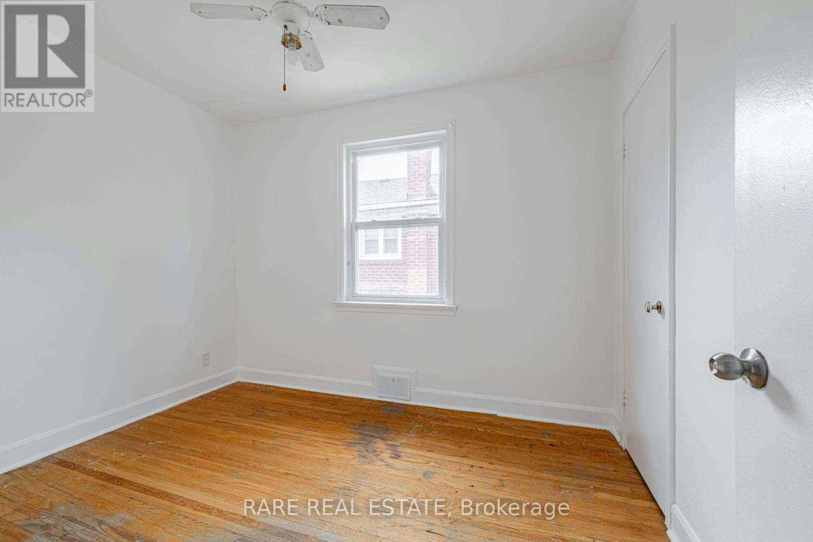 MAIN-14 Alexis Boulevard, Toronto, ON, M3H 2P3 - 18