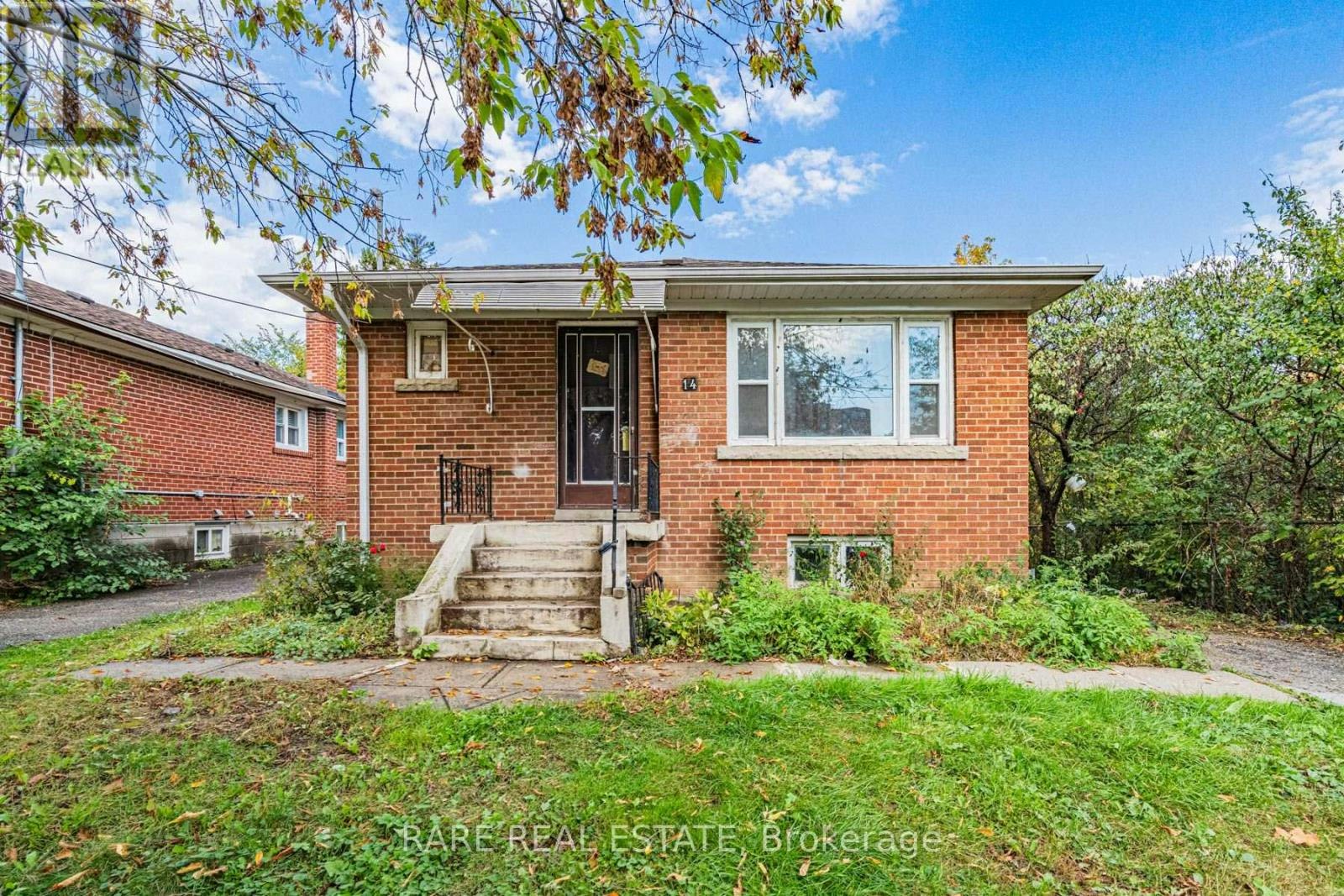 MAIN-14 Alexis Boulevard, Toronto, ON, M3H 2P3