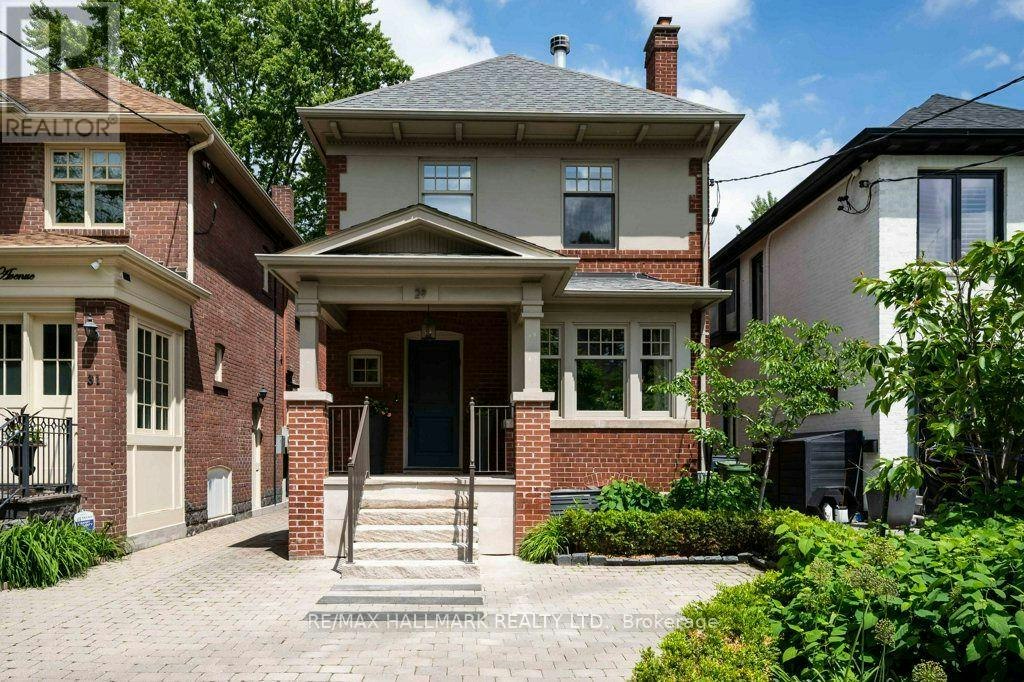 29 Standish Avenue, Toronto, ON, M4W 3B2