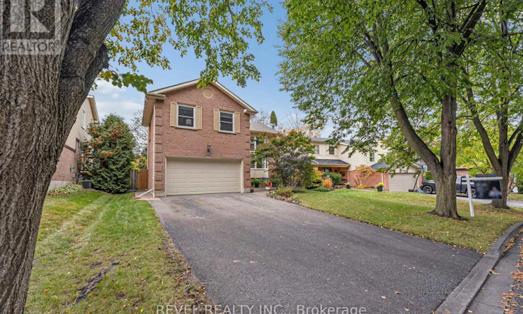 806 Linden Court