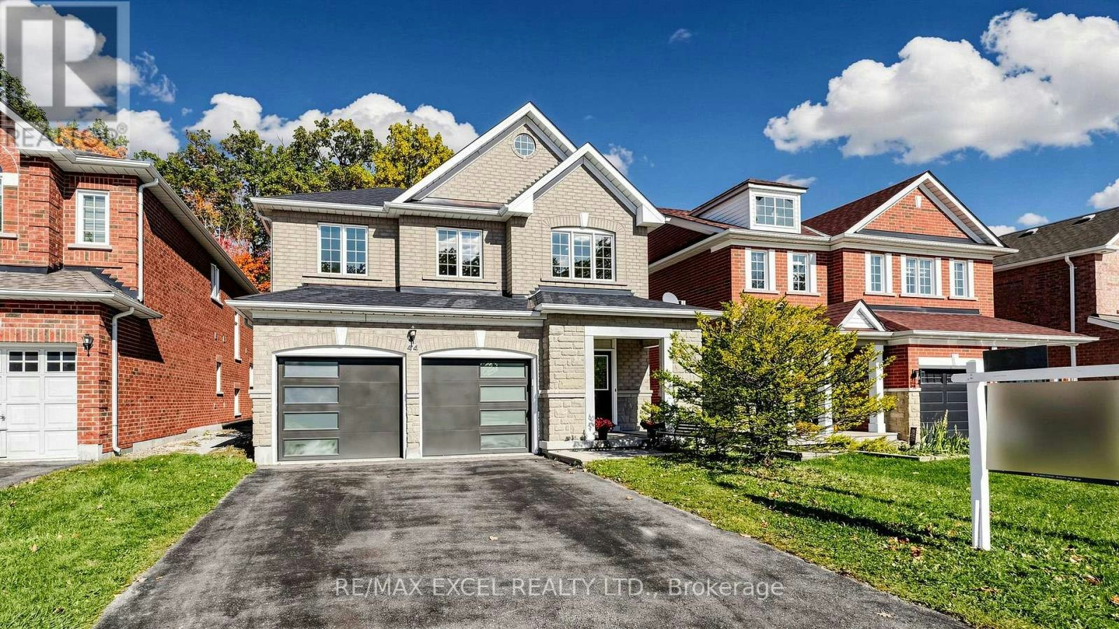 44 Canyon Hill Avenue, Richmond Hill, ON, L4C 9T5