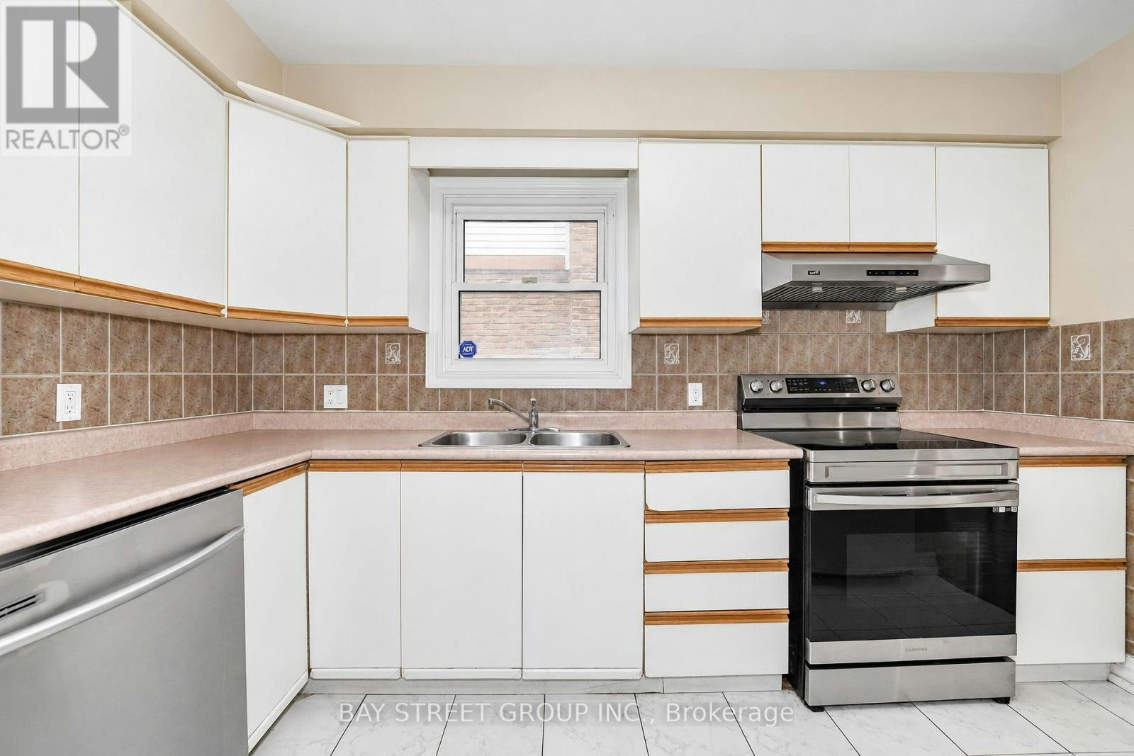 25 Karma Road, Markham, ON, L3R 4S8 - 12