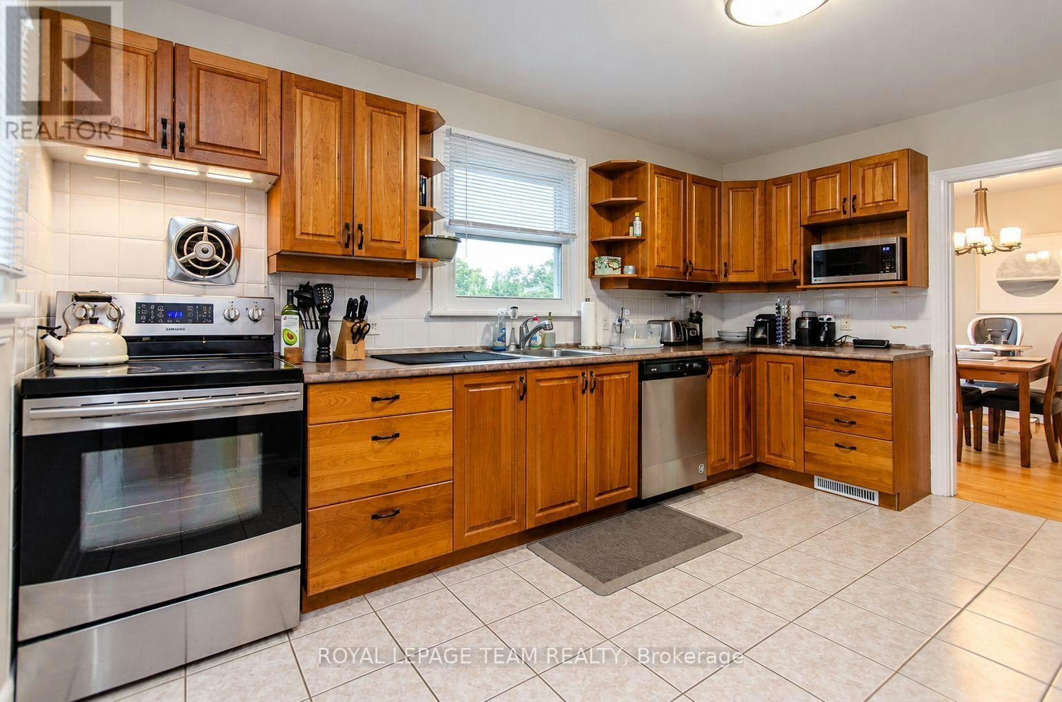114 Withrow Avenue, Ottawa, ON, K2G 2J7 - 12