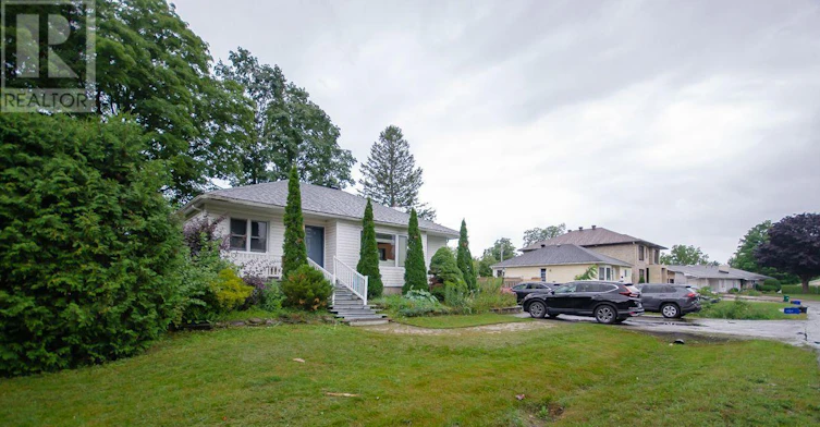 114 Withrow Avenue, Ottawa, ON, K2G 2J7 - 4