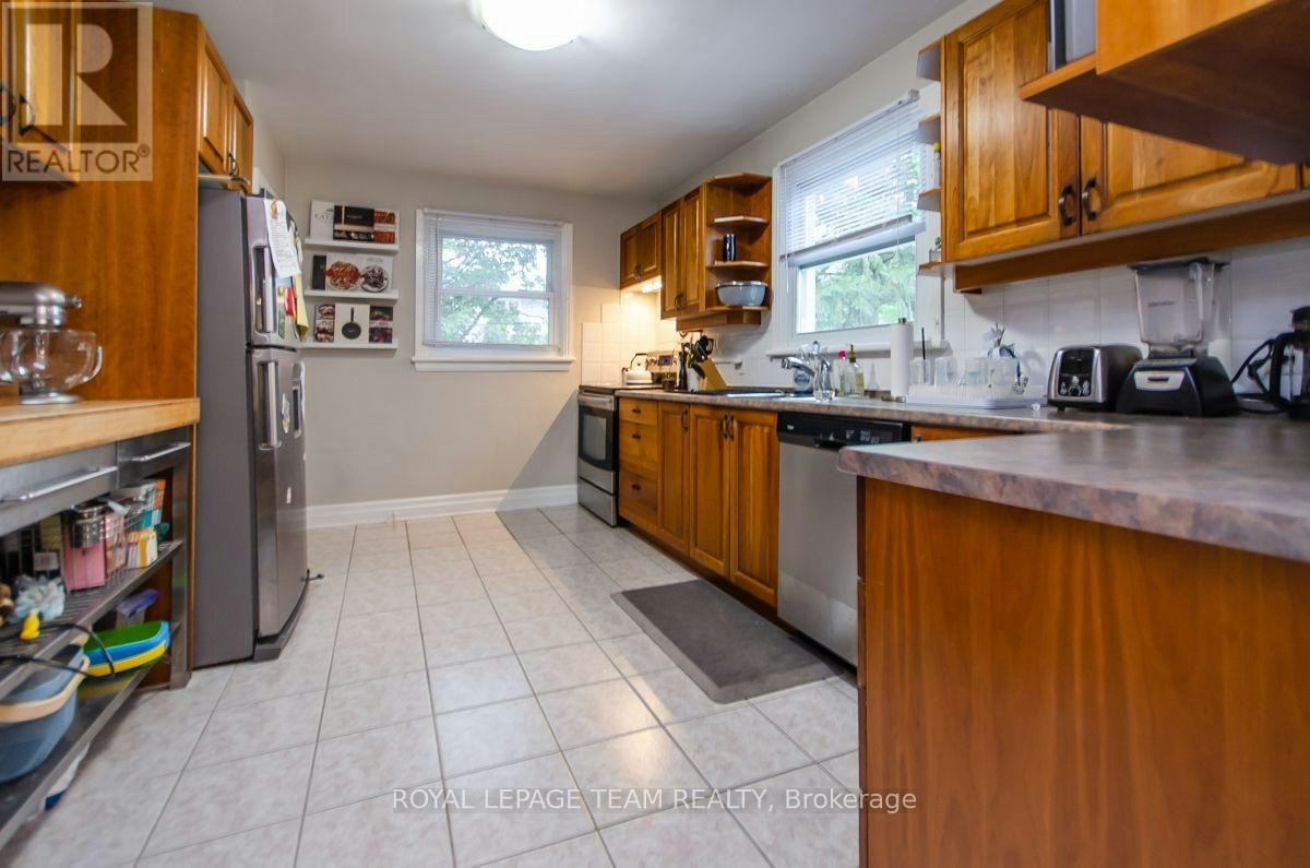 114 Withrow Avenue, Ottawa, ON, K2G 2J7 - 10