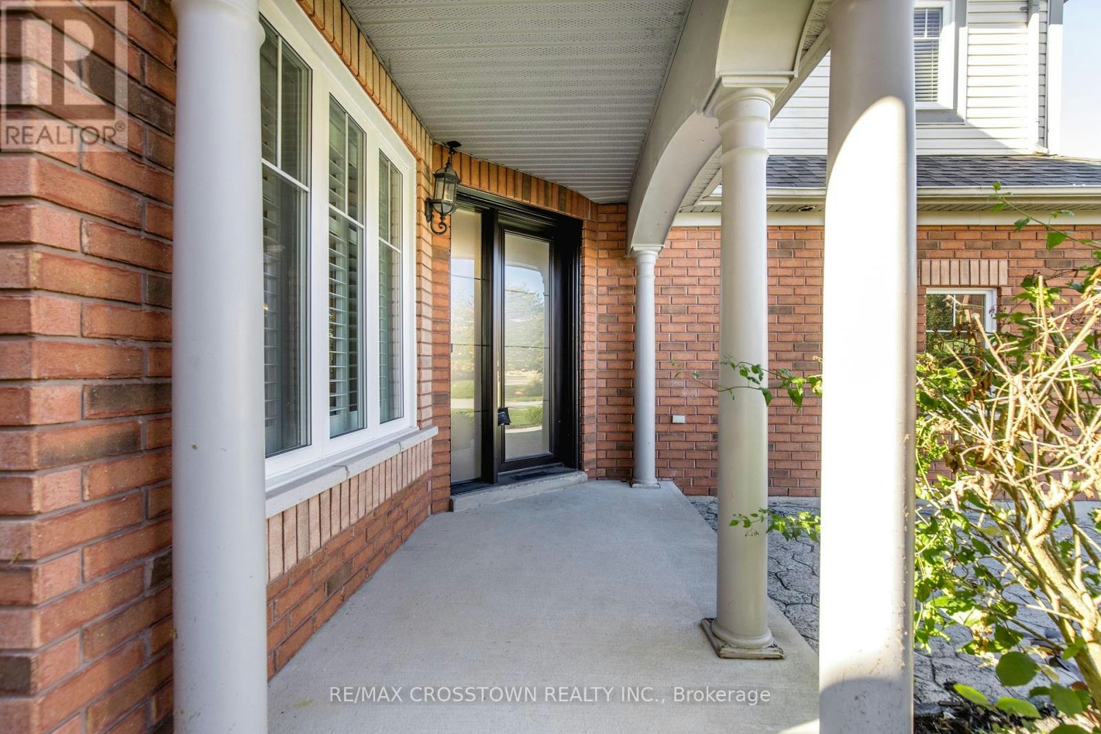 62 Windsor Crescent, Barrie, ON, L4N 0K4 - 2