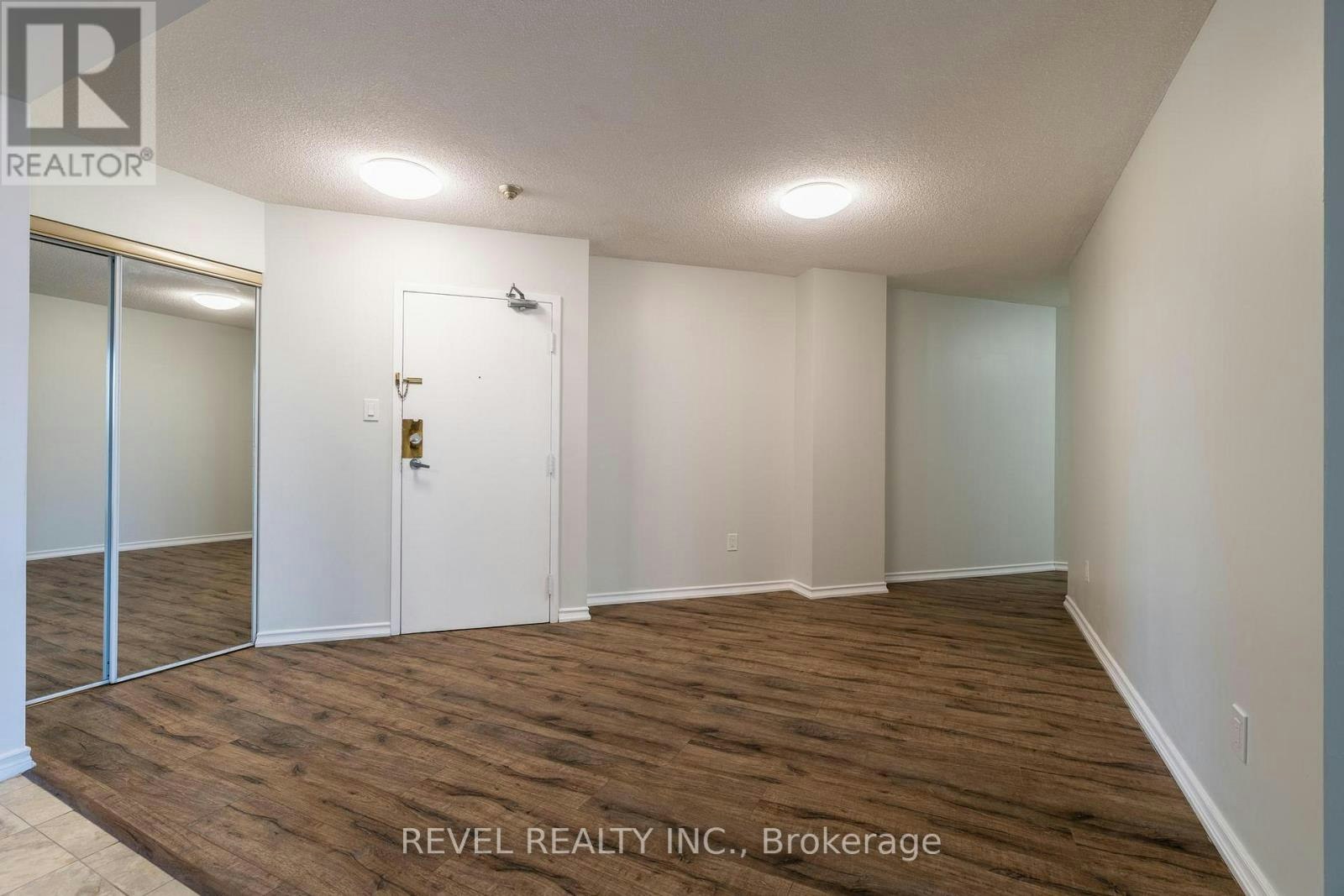 306-3559 Eglinton Avenue W, Toronto, ON, M6M 5C6 - 6
