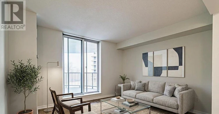 306-3559 Eglinton Avenue W, Toronto, ON, M6M 5C6