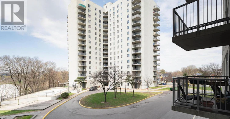 306-3559 Eglinton Avenue W, Toronto, ON, M6M 5C6 - 30