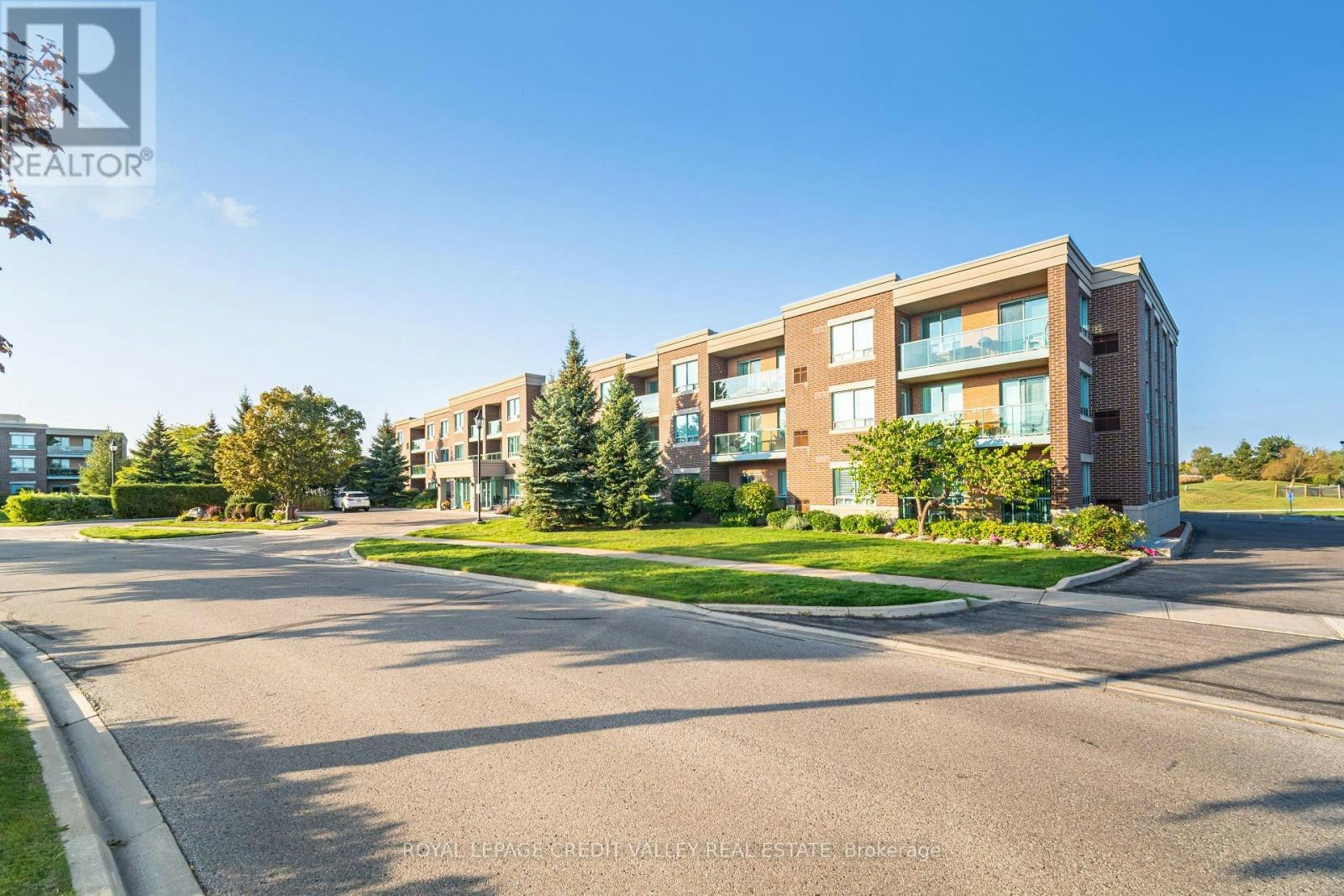 204-55 Via Rosedale, Brampton, ON, L6P 0V1
