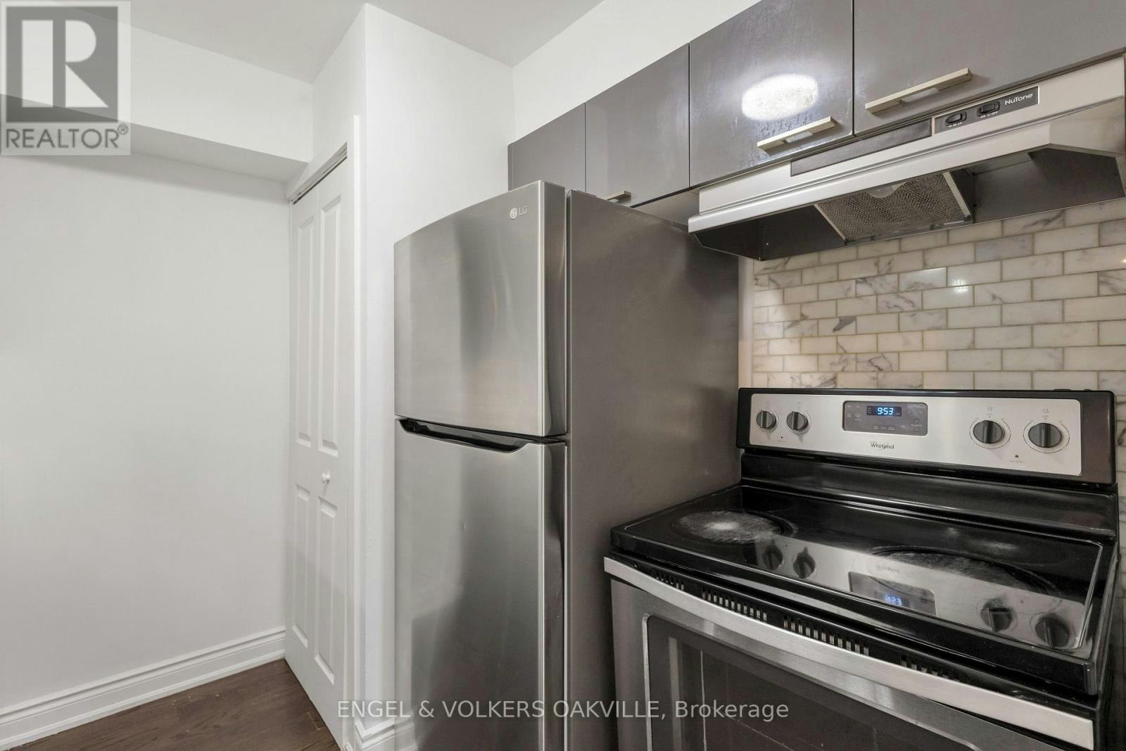 712-1450 Glen Abbey Gate, Oakville, ON, L6M 2V7 - 9