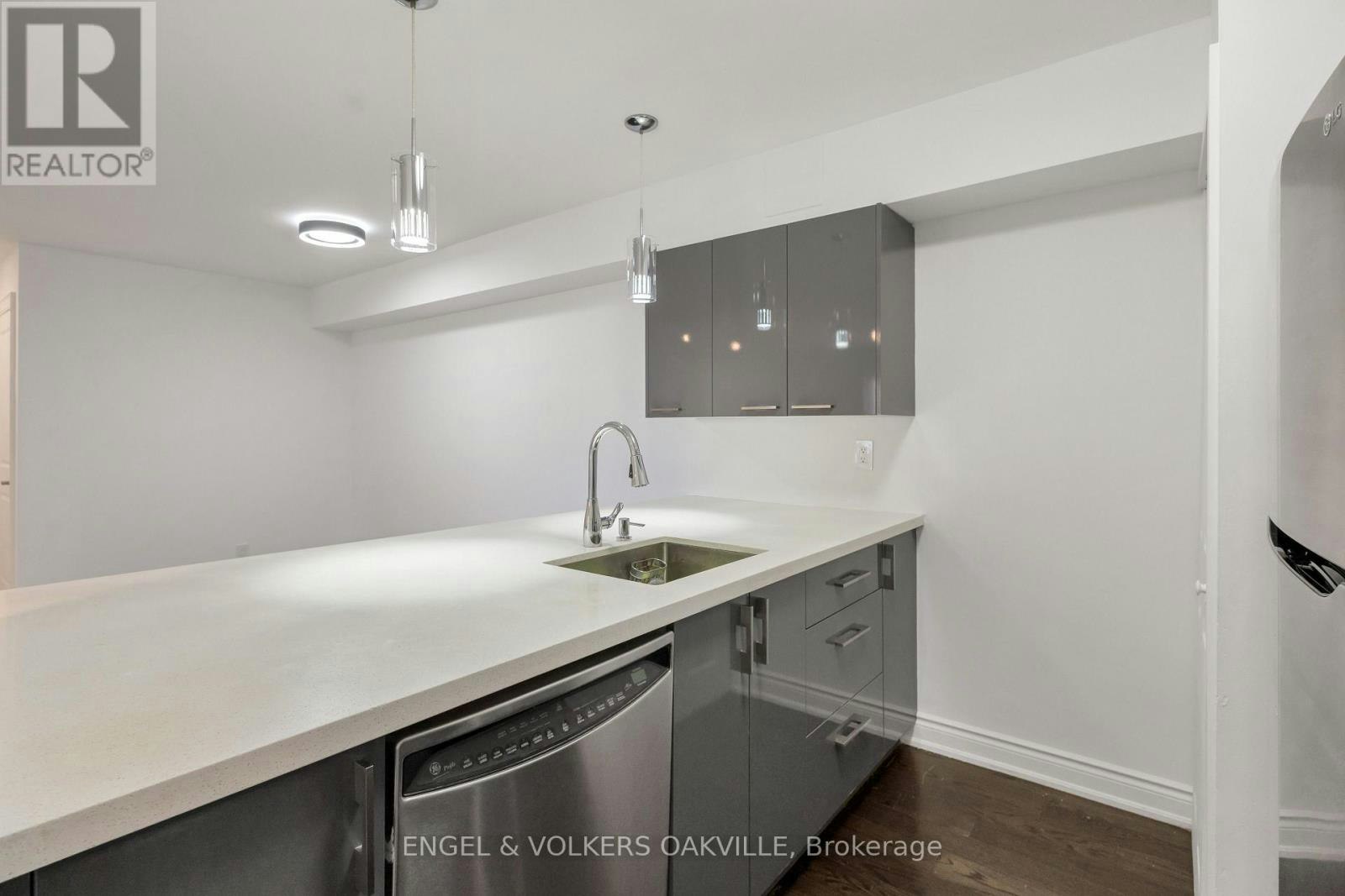 712-1450 Glen Abbey Gate, Oakville, ON, L6M 2V7 - 8