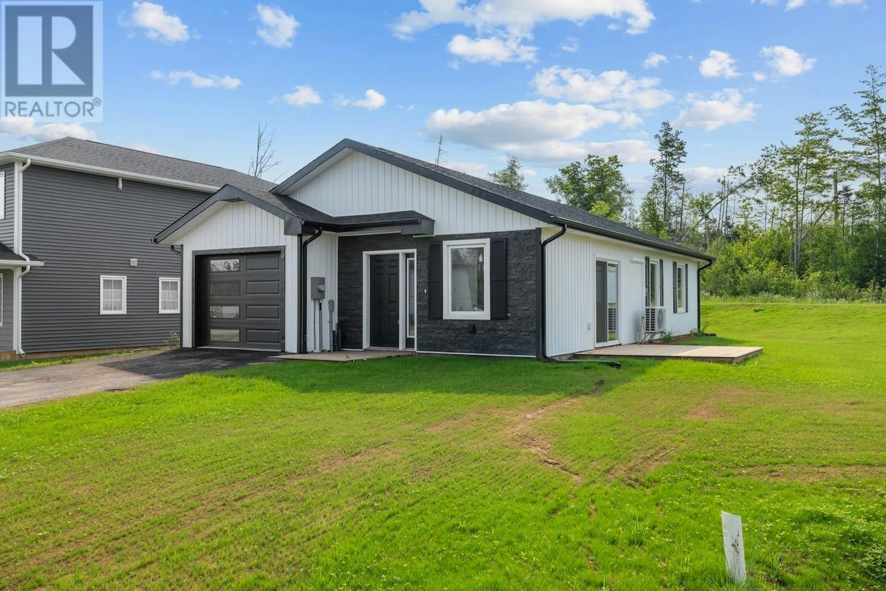 2 Balderston Court, Stratford, PE, C1B 4H1