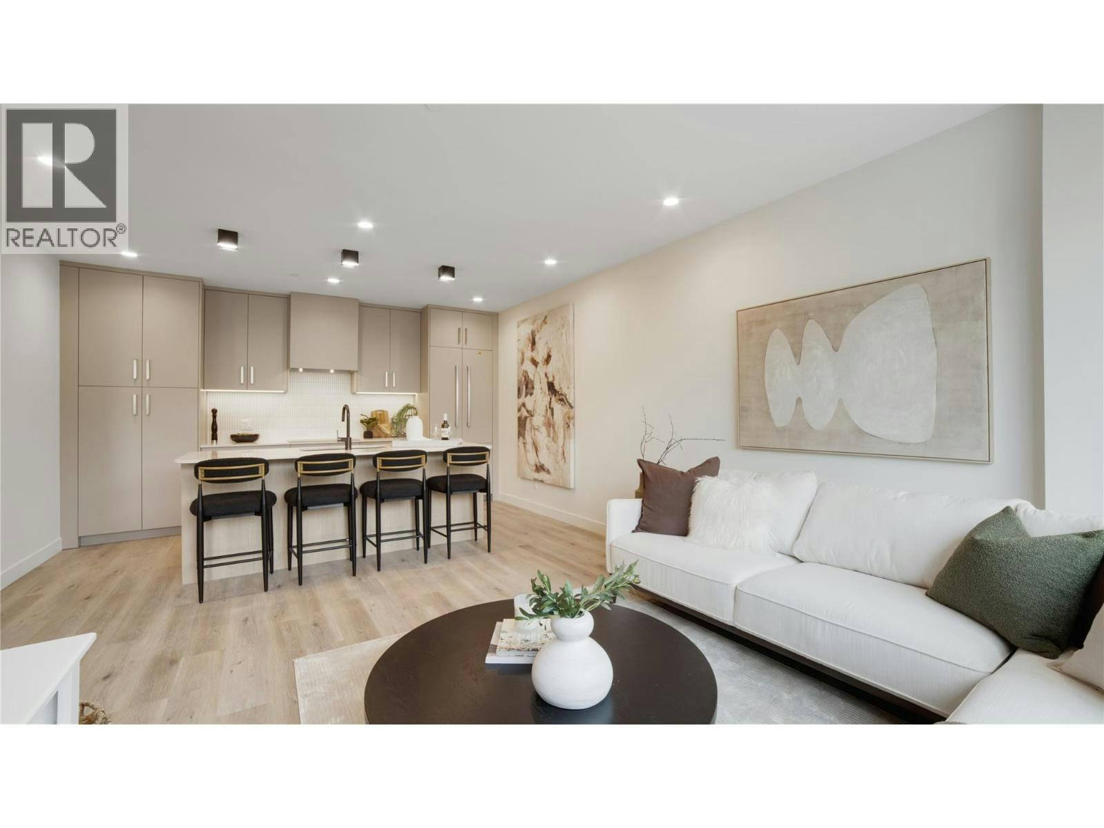 472 Lanfranco Road - 3