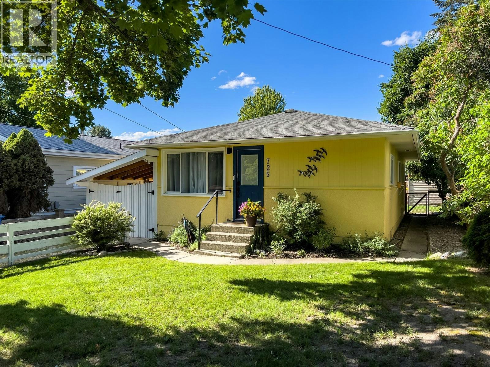 725 Ritchie Avenue, Naramata, BC, V0H 1N0