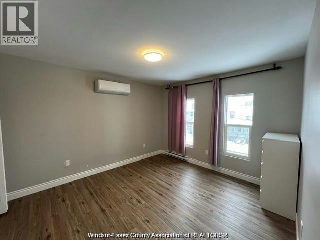 UPPER-746 Dougall Avenue, Windsor, ON, N9A 4P8 - 8