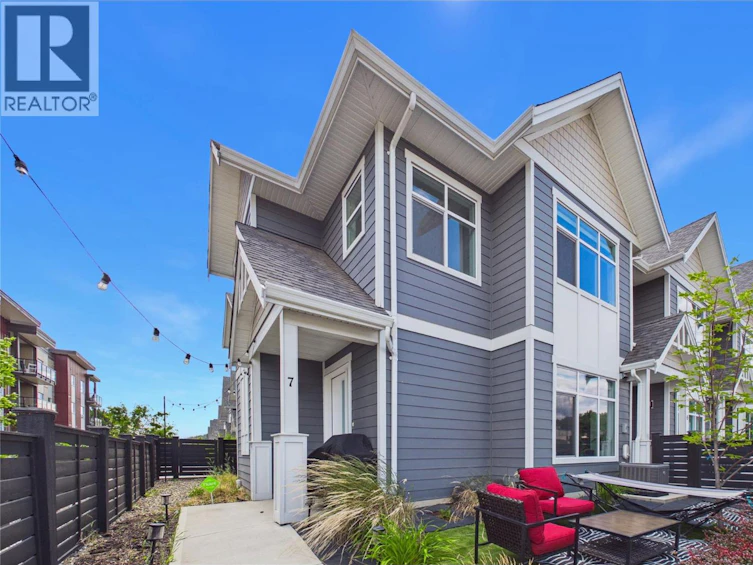 7-115 Wyndham Crescent, Kelowna, BC, V1V 1Z2