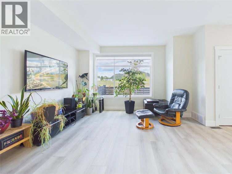 7-115 Wyndham Crescent, Kelowna, BC, V1V 1Z2 - 5