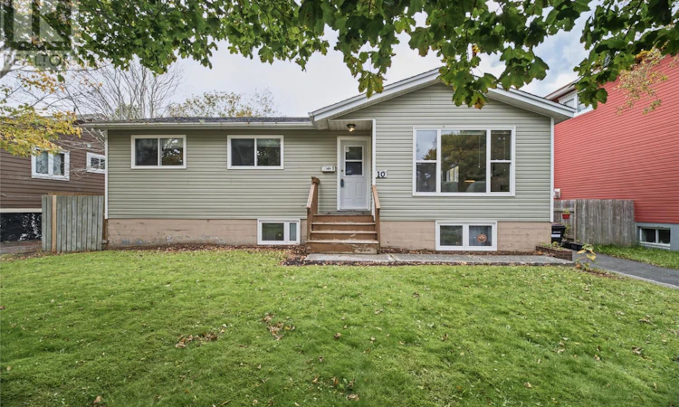 10 Johnson Crescent