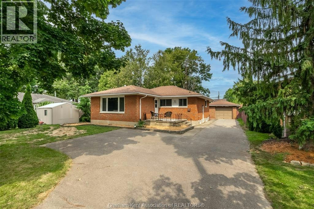 71 Mcfarlane Avenue, Chatham-Kent, ON, N7L 2K3