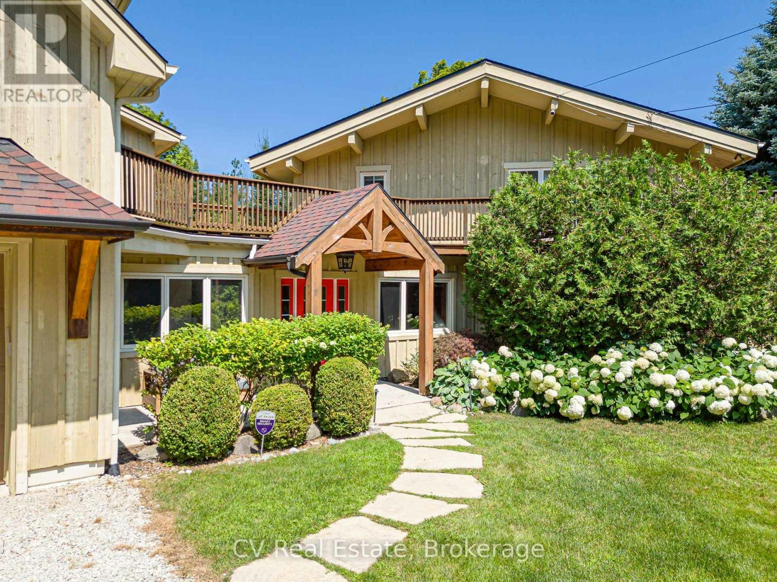156 Chamonix Crescent, Blue Mountains, ON, L9Y 0S7