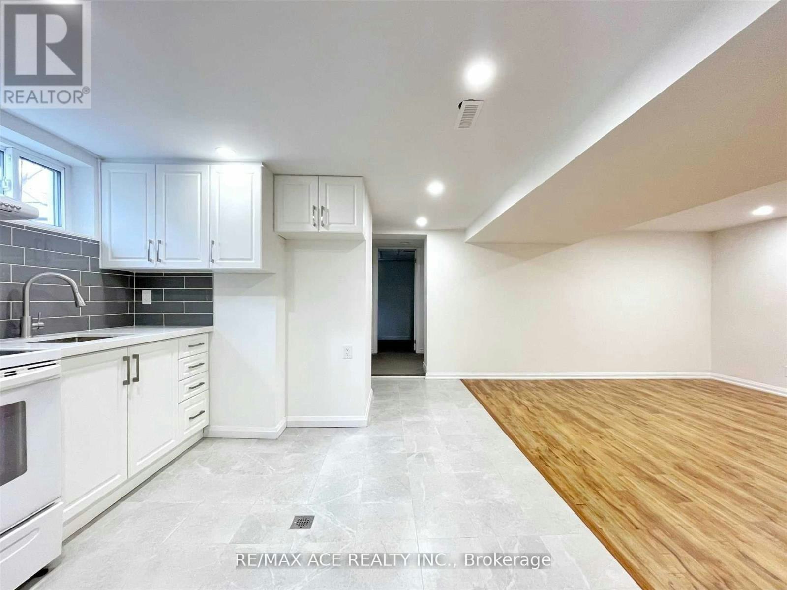 BSMT-246 Horsham Avenue, Toronto, ON, M2N 2A6 - 5