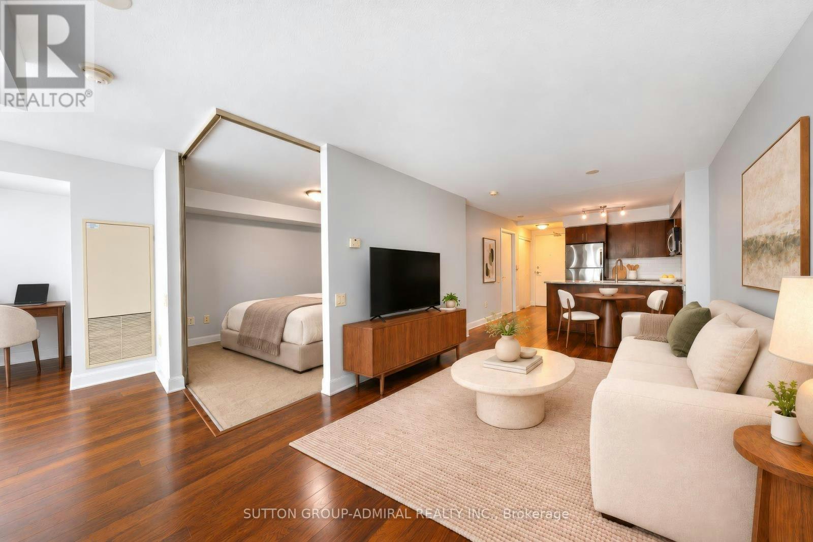 3210-2191 Yonge Street, Toronto, ON, M4S 3H8